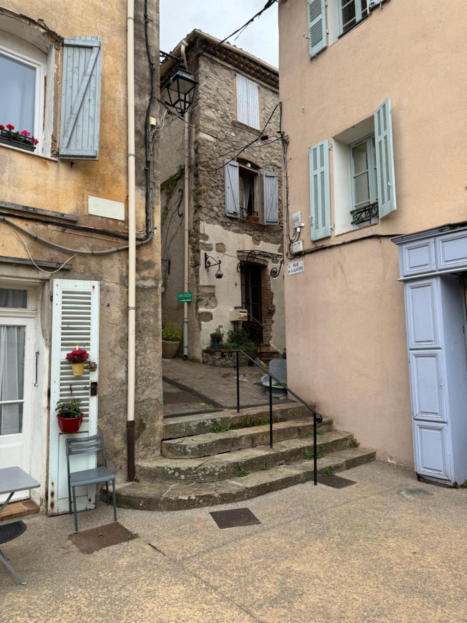 Chez Kay Lejlighed Roquebrune-sur-Argens Eksteriør billede