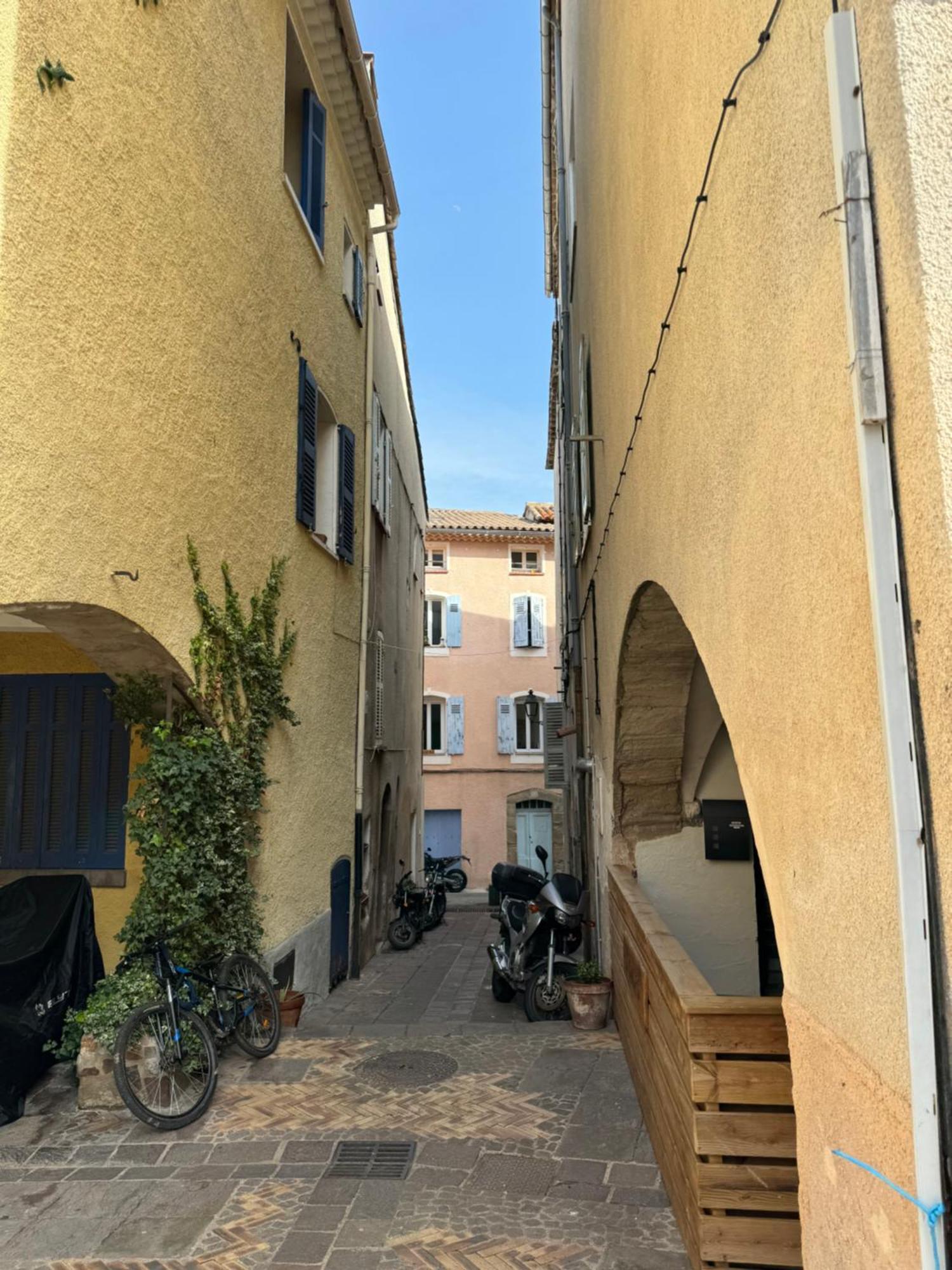 Chez Kay Lejlighed Roquebrune-sur-Argens Eksteriør billede